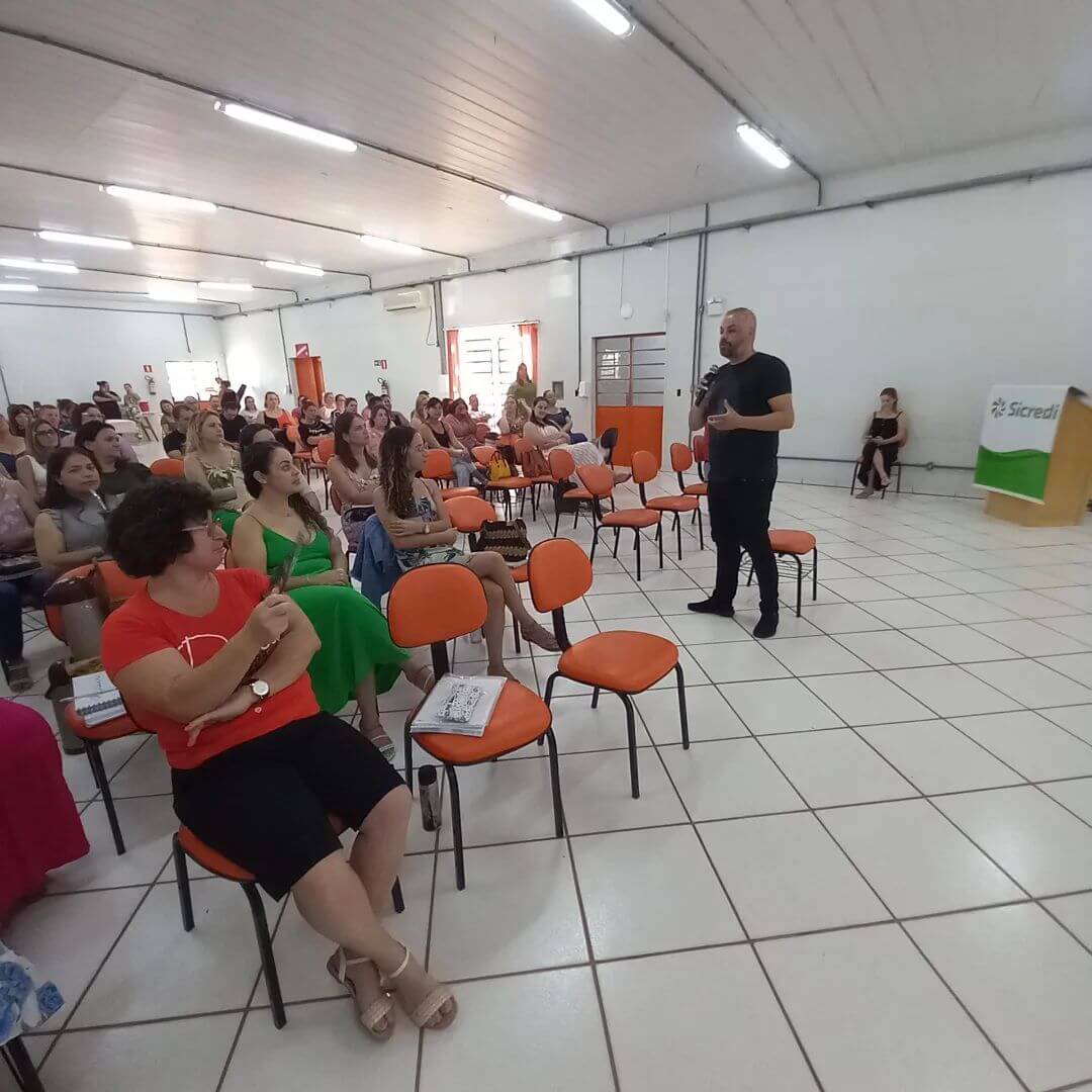 FORMAÇÃO PEDAGÓGICA MARCA O INÍCIO DO ANO LETIVO PARA REDE MUNICIPAL DE ENSINO