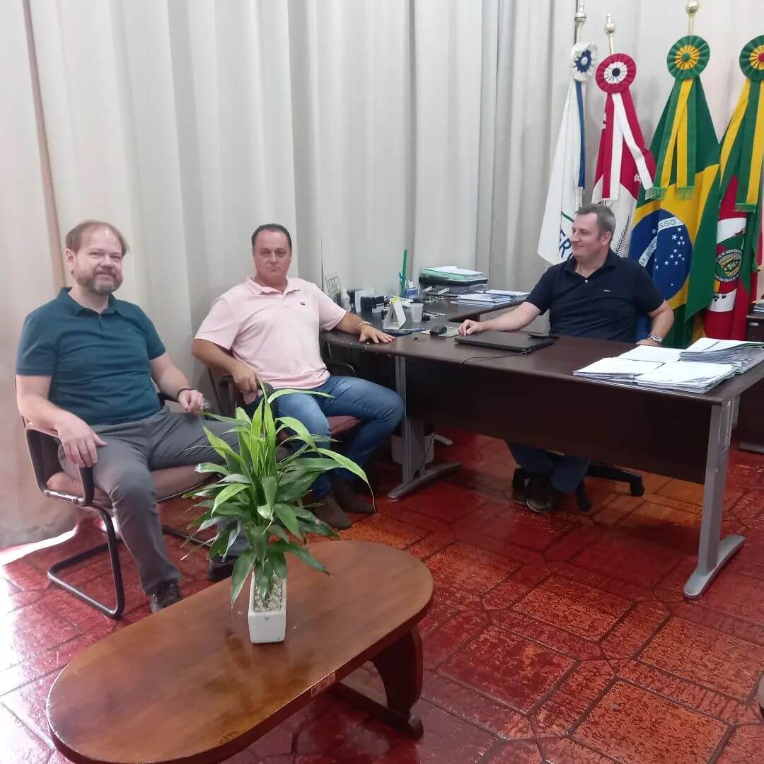 PREFEITO RECEBE EQUIPE DA RBS TV