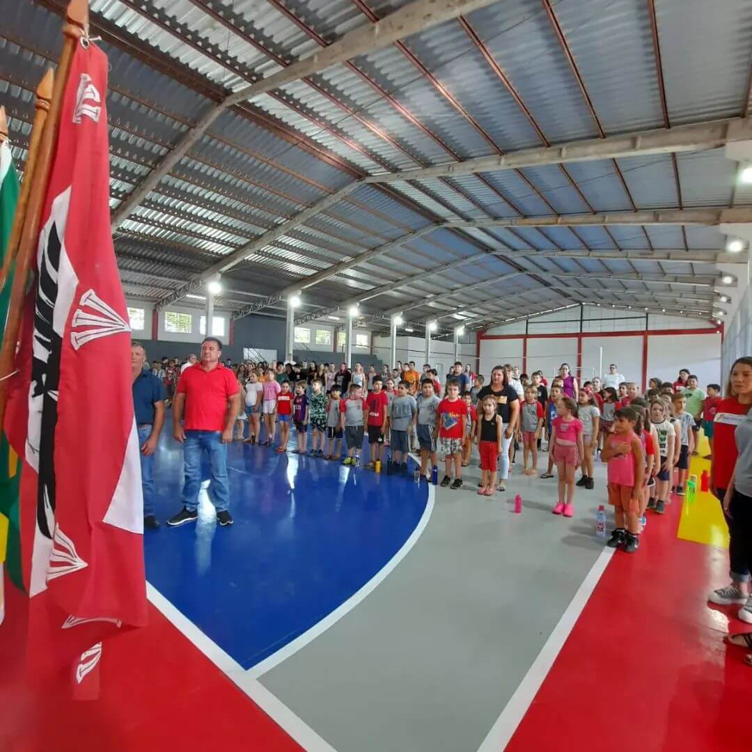 INAUGURADO O GINÁSIO MUNICIPAL NO BAIRRO SANTO ANTÔNIO