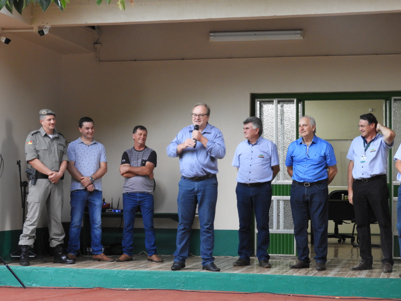 PREFEITO PARTICIPA DA REINAUGURAÇÃO DA UNIDADE DA COOPATRIGO EM ROQUE GONZALES