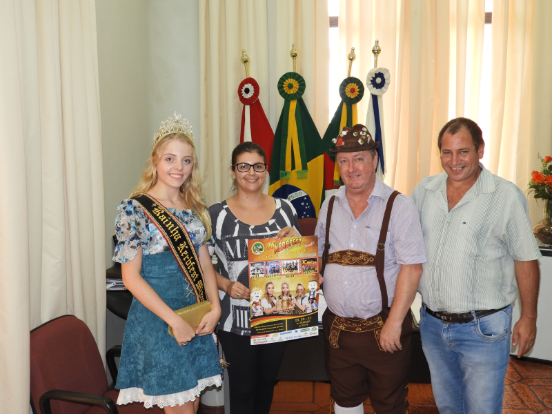 COMITIVA DA 26° KERBEFEST MISSÕES VISITA ADMINISTRAÇÃO MUNICIPAL