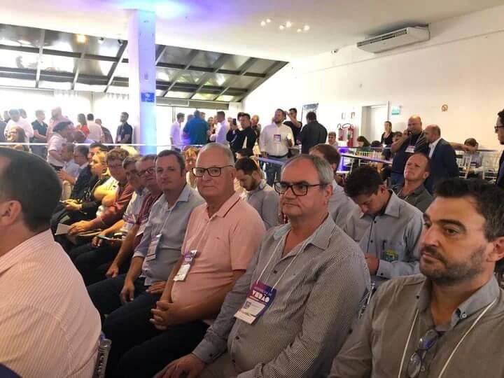 PREFEITO MUNICIPAL PARTICIPA DA ASSEMBLEIA DE VERÃO DA FAMURS