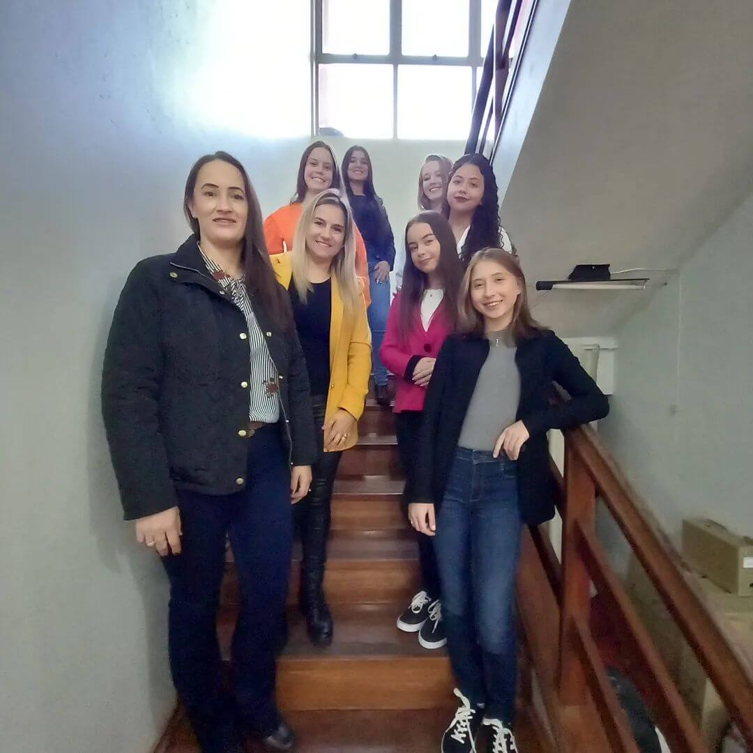 CANDIDATAS À SOBERANAS DE ROQUE GONZALES REALIZAM ENTREGA DA CAMPANHA SOLIDÁRIA
