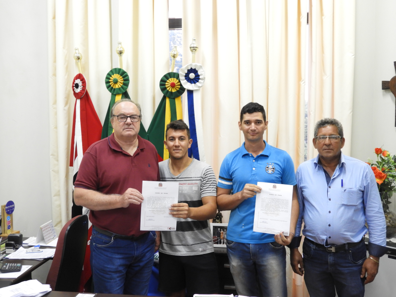 PREFEITO NOMEIA CANDIDATOS APROVADOS NO CONCURSO