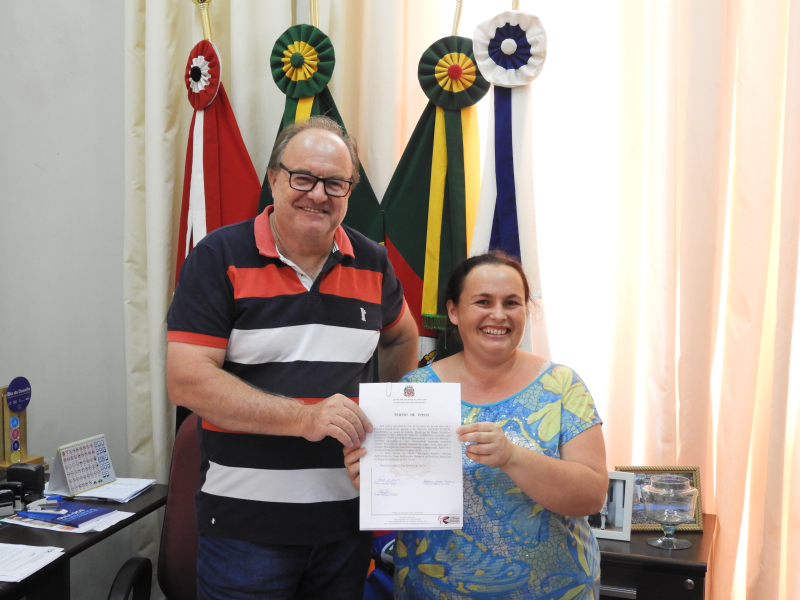 PREFEITO NOMEIA NOVOS SERVIDORES