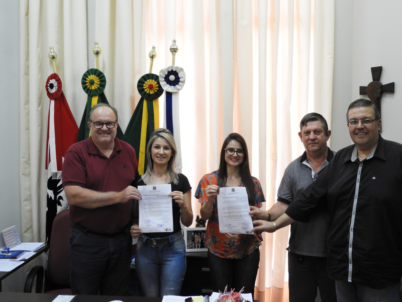 PREFEITO NOMEIA NOVOS SERVIDORES