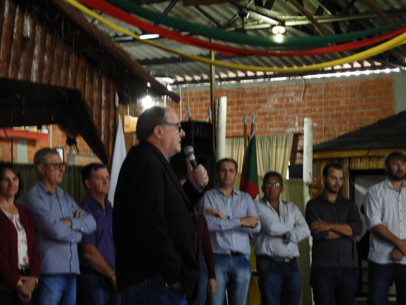 GRANDE PÚBLICO PRESTIGIA 2° ENCONTRO MULHER, FAMÍLIA E TRABALHO