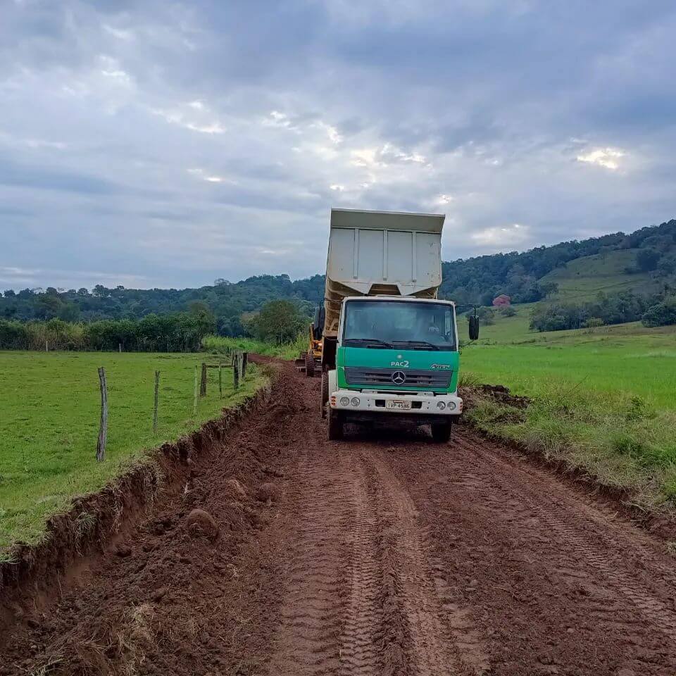 AS OBRAS NÃO PODEM PARAR!