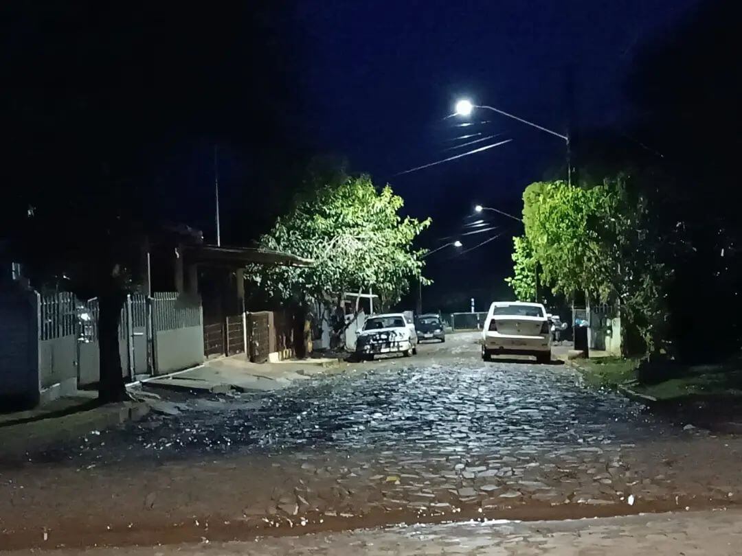 PREFEITURA SEGUE INVESTINDO EM MELHORIAS NA ILUMINAÇÃO PÚBLICA