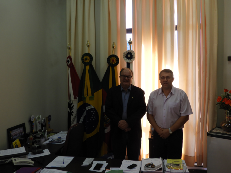 PREFEITO RECEBE CONVITE PARA 28° ROMARIA EM HONRA A SÃO JOÃO DE CASTILHO AO SANTUÁRIO ASSUNÇÃO DO IJUÍ