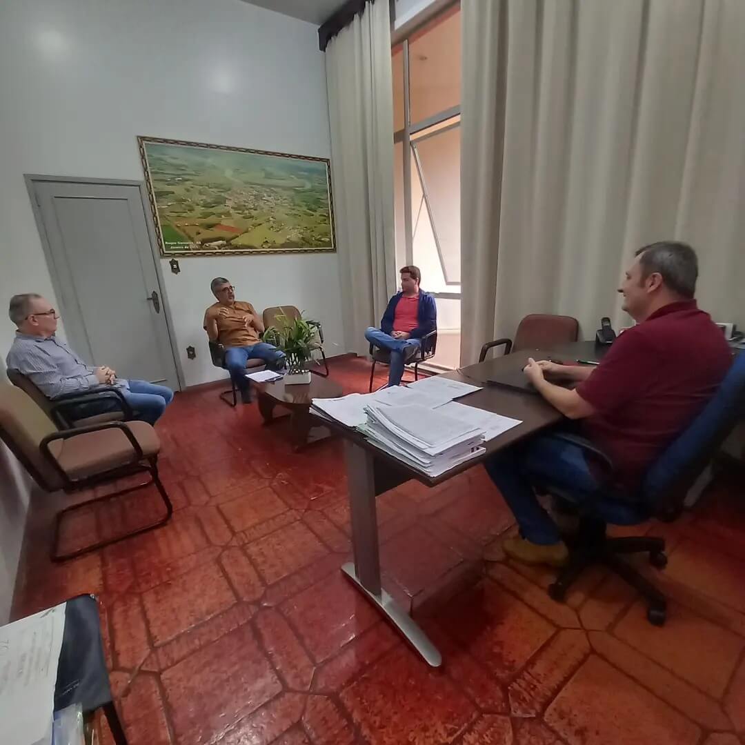 REPRESENTANTES DO INCRA ESTIVERAM NO MUNICÍPIO