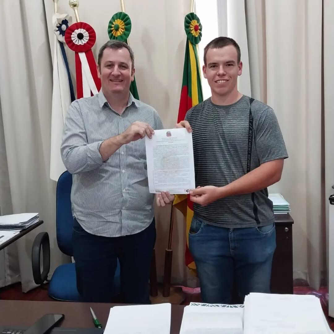 PREFEITURA NOMEIA NOVOS SERVIDORES