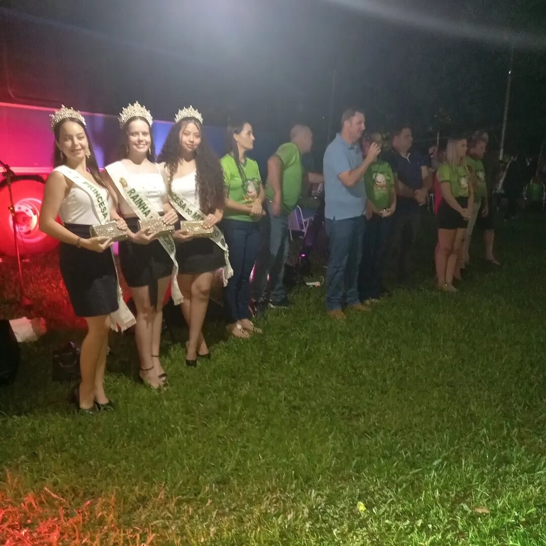 NOITE DE NATAL NO RINCÃO VERMELHO ENCANTOU A TODA COMUNIDADE