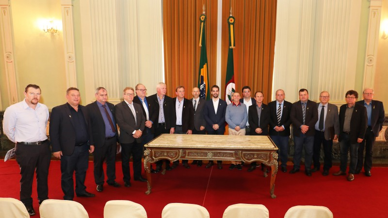 PREFEITO PARTICIPA DE AUDIÊNCIA COM O GOVERNADOR EDUARDO LEITE