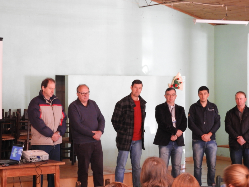 REALIZADO 1° ENCONTRO MUNICIPAL DE PRODUTORES DE LEITE