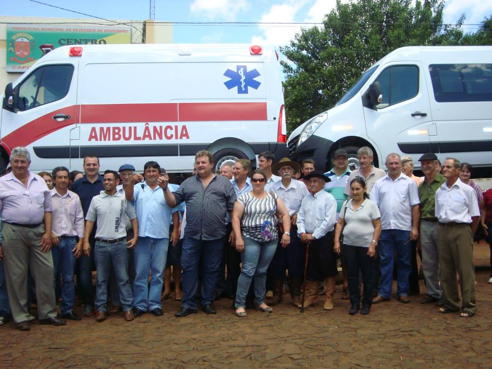 DEZESSEIS DE NOVEMBRO RECEBE AMBULÂNCIA E VAN