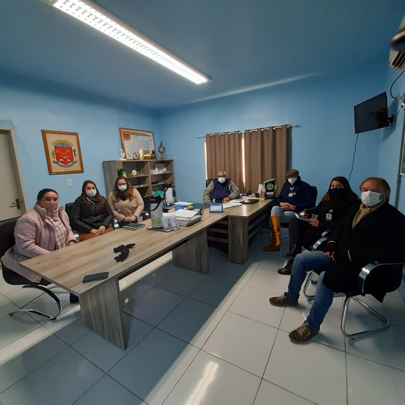 VISITA DO NOVO GERENTE DA UNIDADE DA COOPATRIGO DE DEZESSEIS DE NOVEMBRO