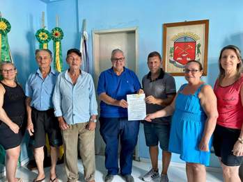 <p>DEPUTADO POMPEO DE MATTOS E GERSON BURMANN PDT DESTINAM EMENDA VOLTADA PARA A TERCEIRA IDADE&nbsp;</p>