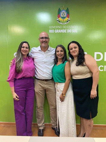 <p>SECRET&Aacute;RIA DE ASSIST&Ecirc;NCIA SOCIAL E PRIMEIRA-DAMA PARTICIPAM DE EVENTO DA FAMURS; SECRET&Aacute;RIA ASSUME VICE-PRESID&Ecirc;NCIA REGIONAL DO COEGEMAS</p>