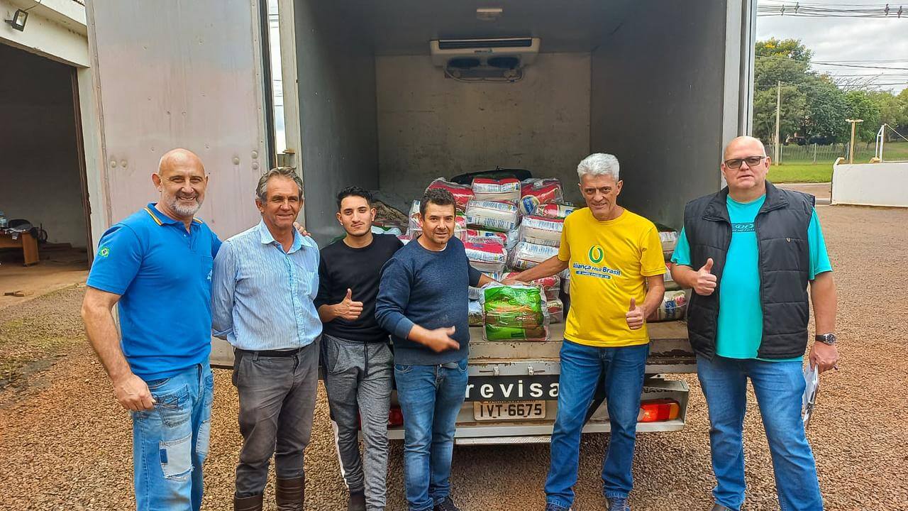 ENTREGA DAS CESTAS BÁSICAS 