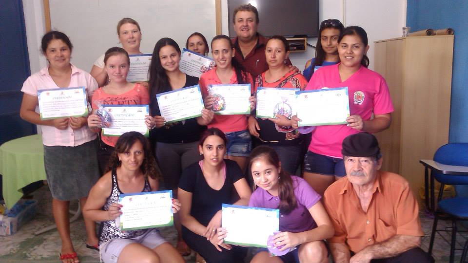 Curso de Manicure e Pedicure no CRAS.