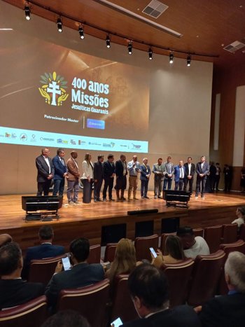 <p><strong>PREFEITO JO&Atilde;O ALBERTO PARTICIPA EM BRAS&Iacute;LIA DE CELEBRA&Ccedil;&Atilde;O PELOS 400 ANOS DAS MISS&Otilde;ES JESU&Iacute;TICAS GUARANIS</strong></p>