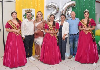 ROLADOR CELEBRA 26 ANOS COM GRANDE BAILE E RECORDE DE P&Uacute;BLICO