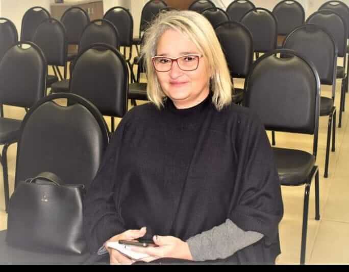 Vereadora Maria Eliza retorna a Câmara Municipal.