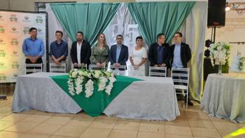 <p>A Câmara de Vereadores de Rolador celebra a grandeza dos 25 anos do município com homenagem histórica aos ex-vereadores e ex-prefeitos</p>
