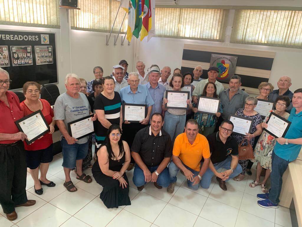 CASAIS DE MAIS DE CINCO DÉCADAS