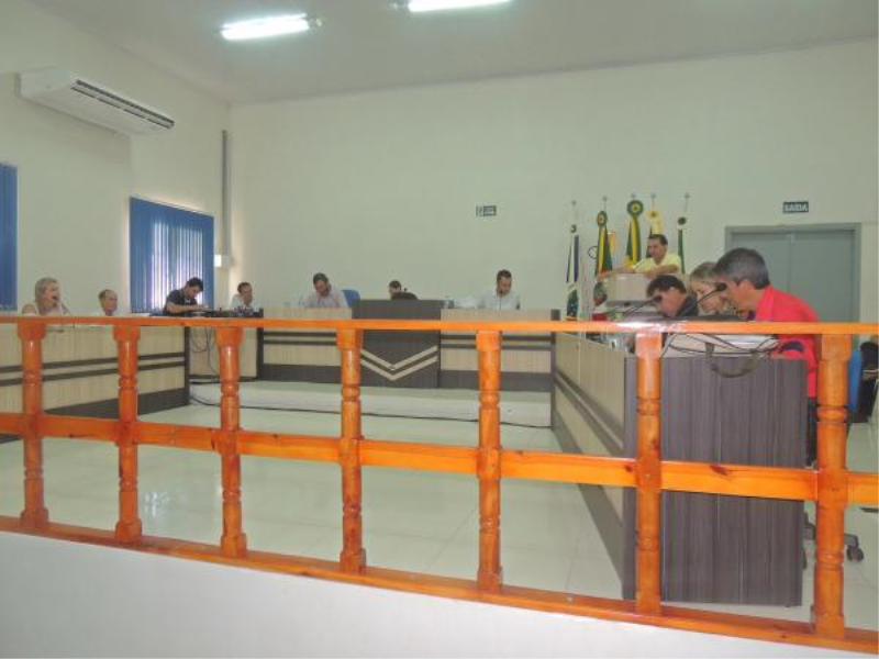 Realizada sessão ordinária com presença de agentes de combate a endemias  