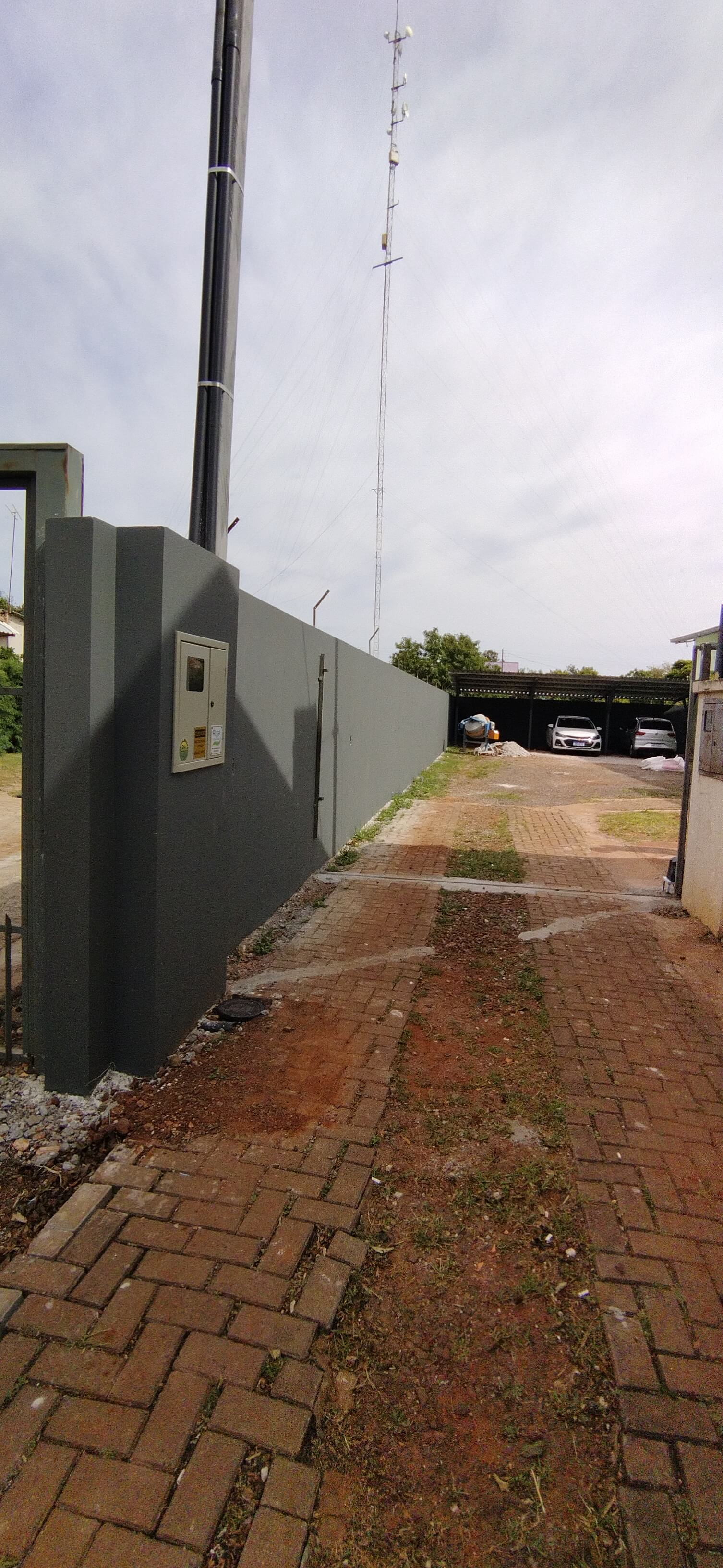 Concluída a construção do Muro Lateral