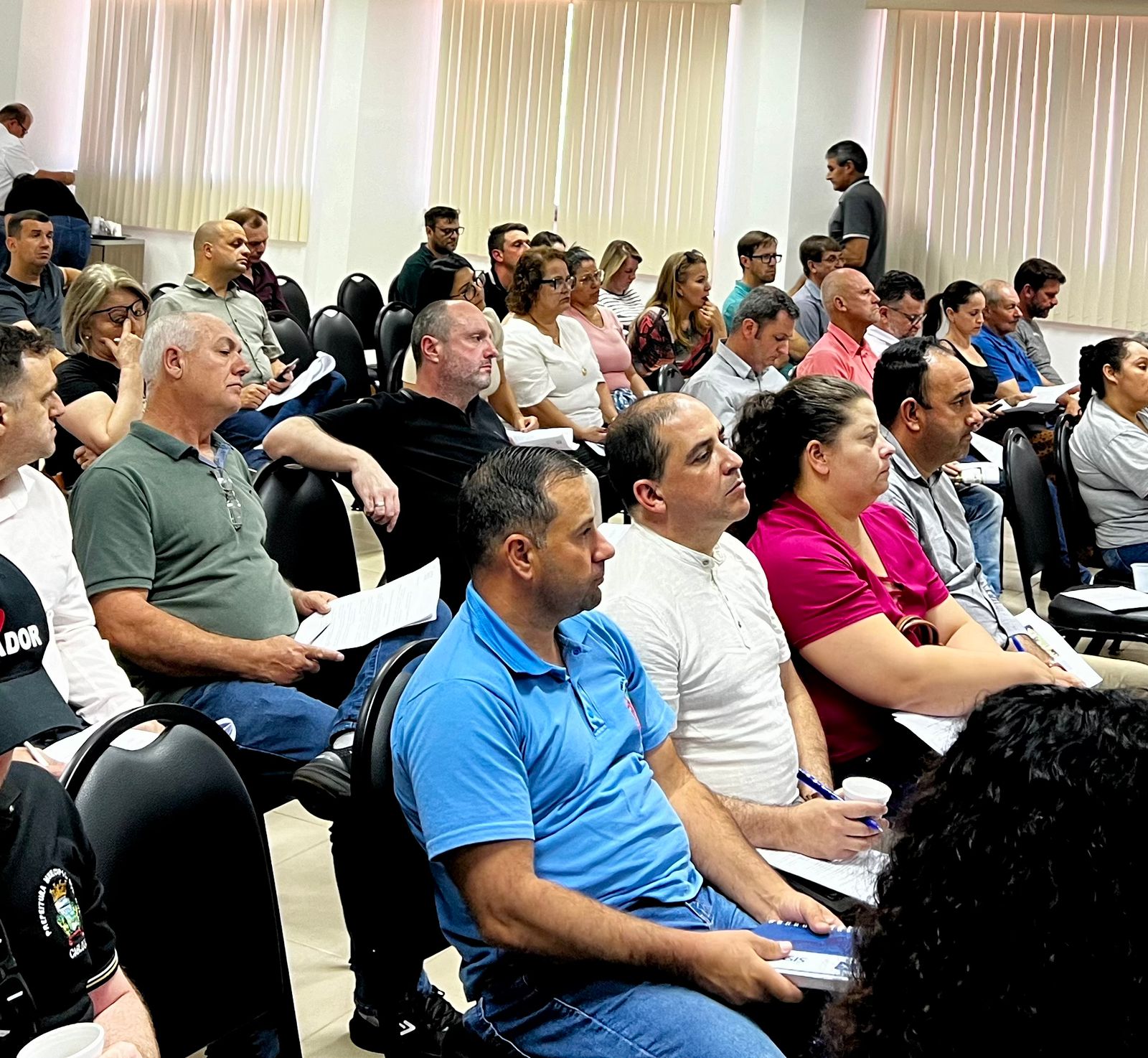 Câmara de Vereadores participa de importante encontro na sede da AMM em Cerro Largo