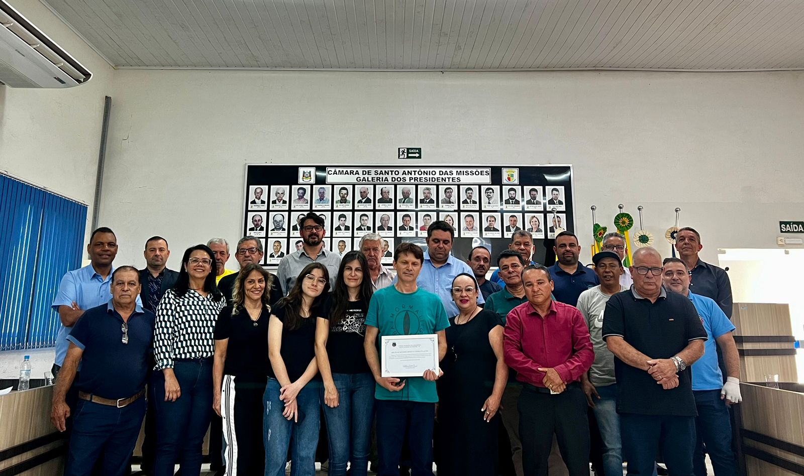 Rádio Novo Tempo FM recebe homenagem na Câmara de Vereadores em Sessão Solene