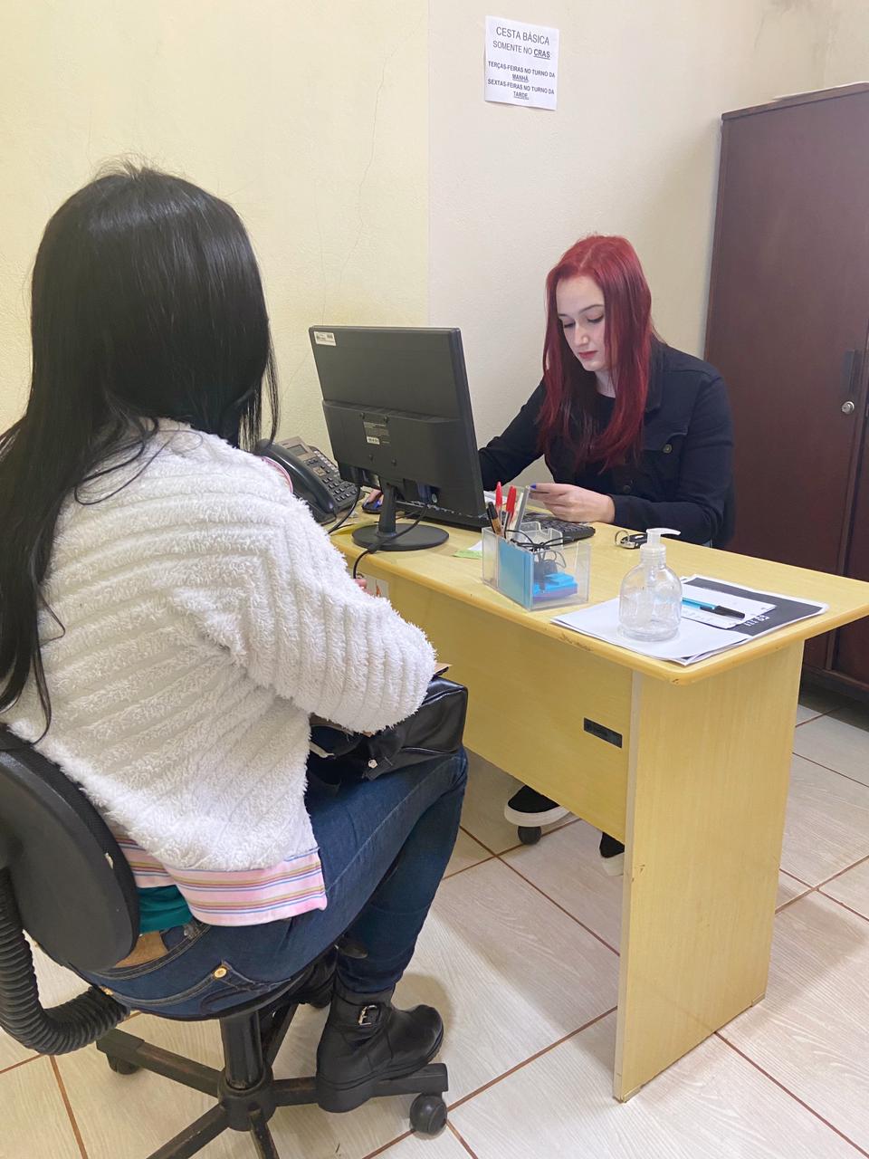 <p>Aux&iacute;lio Reconstru&ccedil;&atilde;o j&aacute; recebeu mais de 1,4 mil cadastros</p>