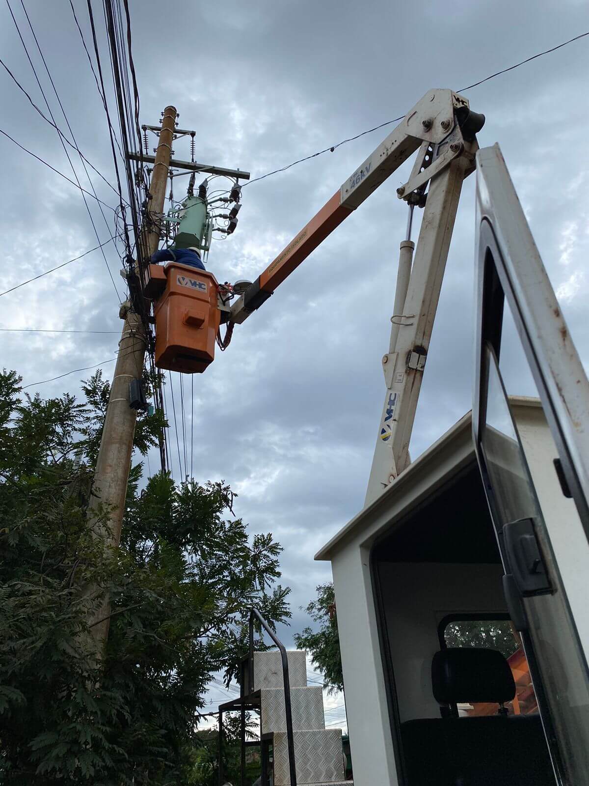 <p>Pedidos ao Setor de Ilumina&ccedil;&atilde;o P&uacute;blica devem ser feitos por e-mail</p>
