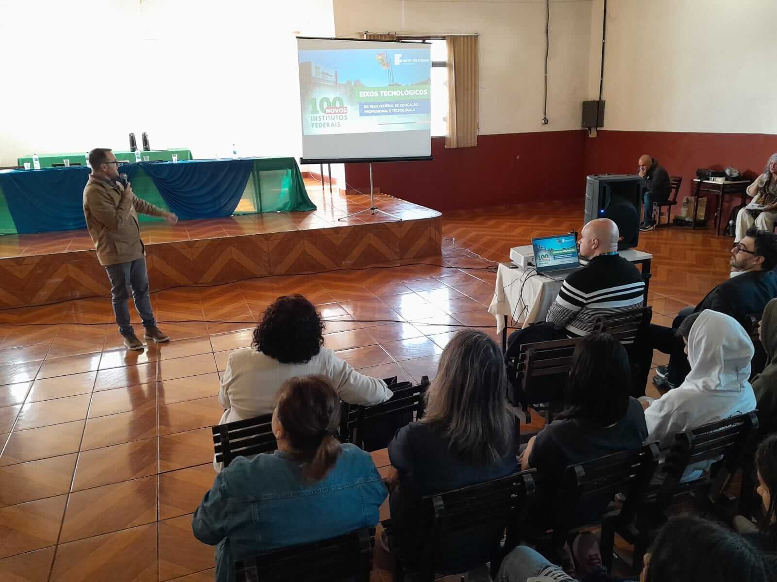 <p>Vota&ccedil;&atilde;o p&uacute;blica nos eixos do IFFar ocorre at&eacute; o pr&oacute;ximo domingo</p>