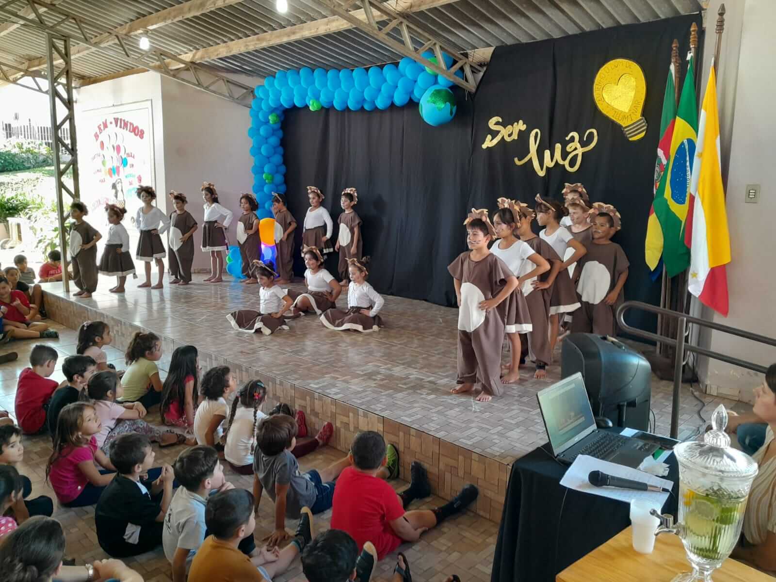 <p>Escola Centen&aacute;rio inaugura espa&ccedil;os e destaca turno integral</p>