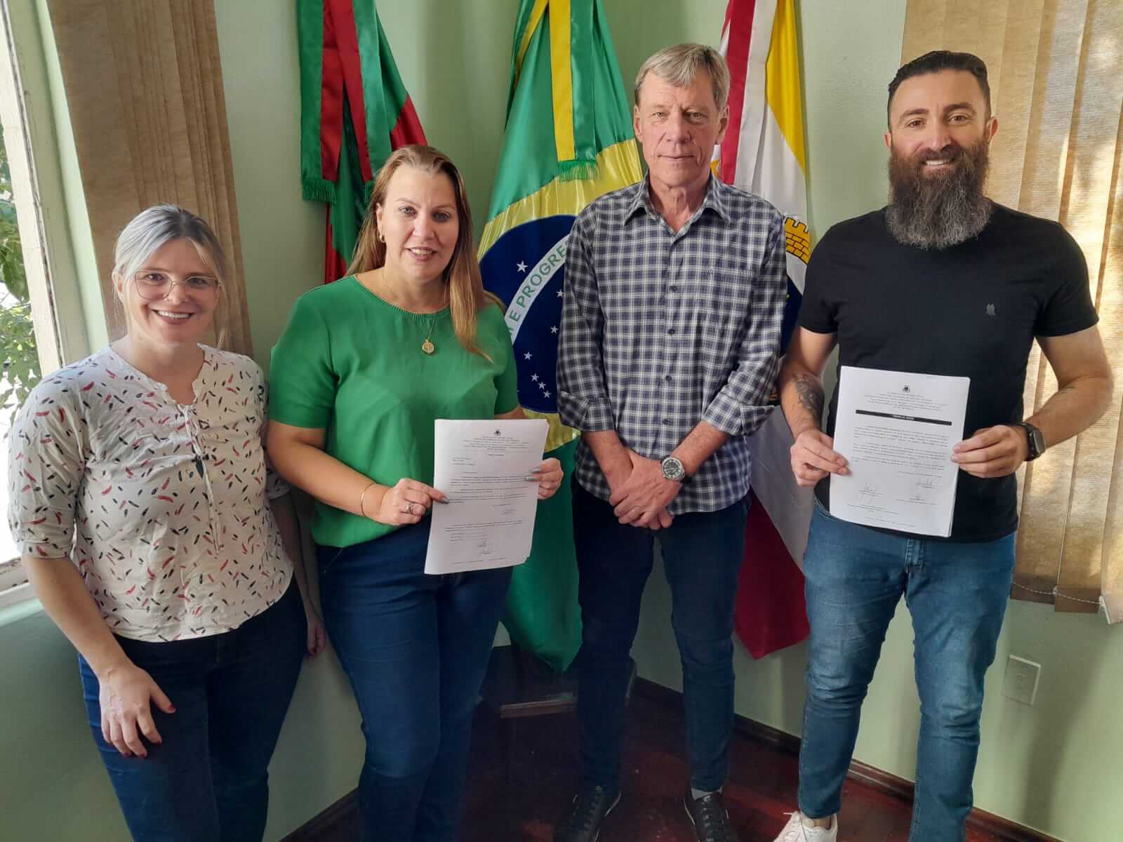 <p>Semede recebe mais um professor aprovado em concurso</p>