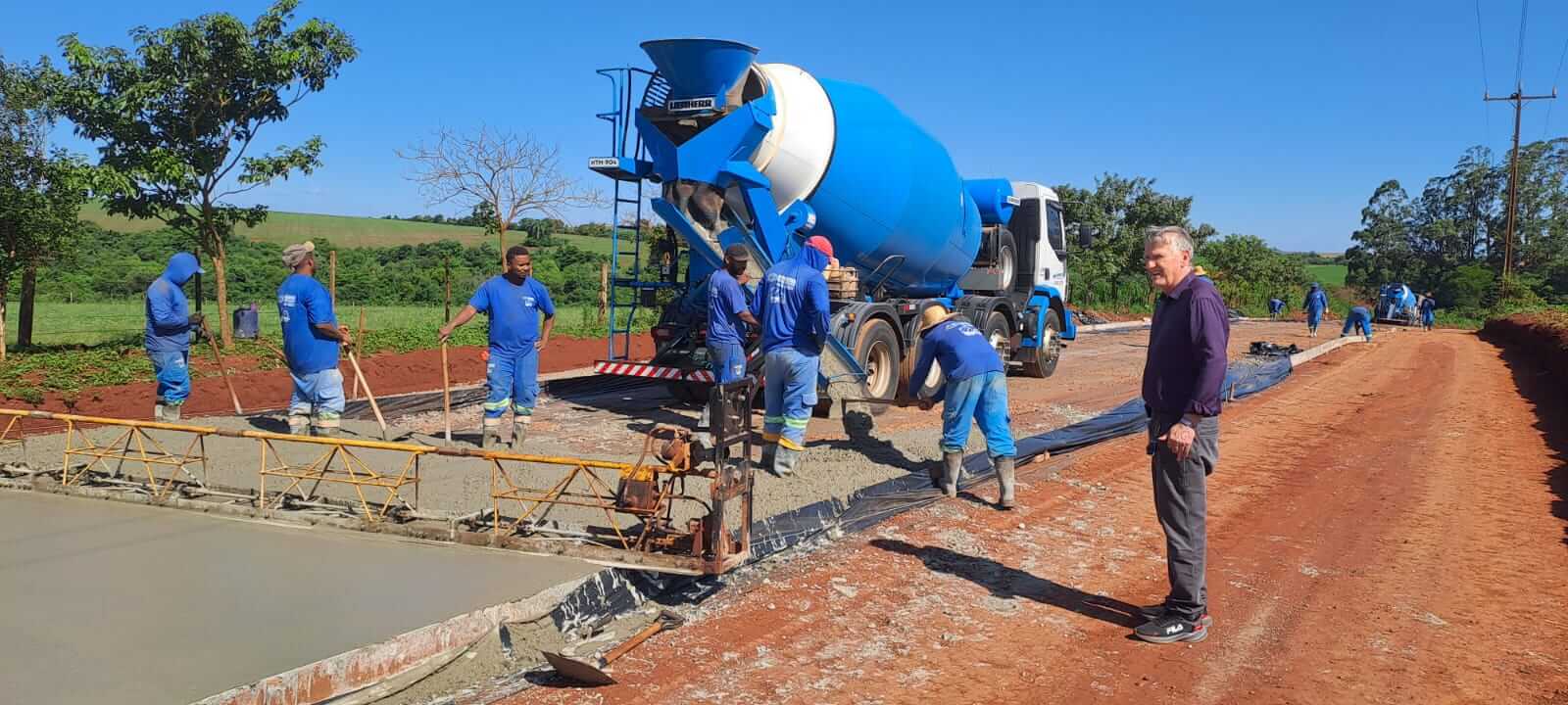 <p>Pavimento do acesso a Rinc&atilde;o de S&atilde;o Pedro ser&aacute; inaugurado domingo</p>