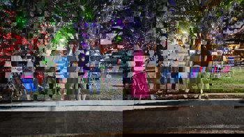 <p><strong>Pra&ccedil;a C&iacute;cero Cavalheiro ganha brilho especial</strong></p>