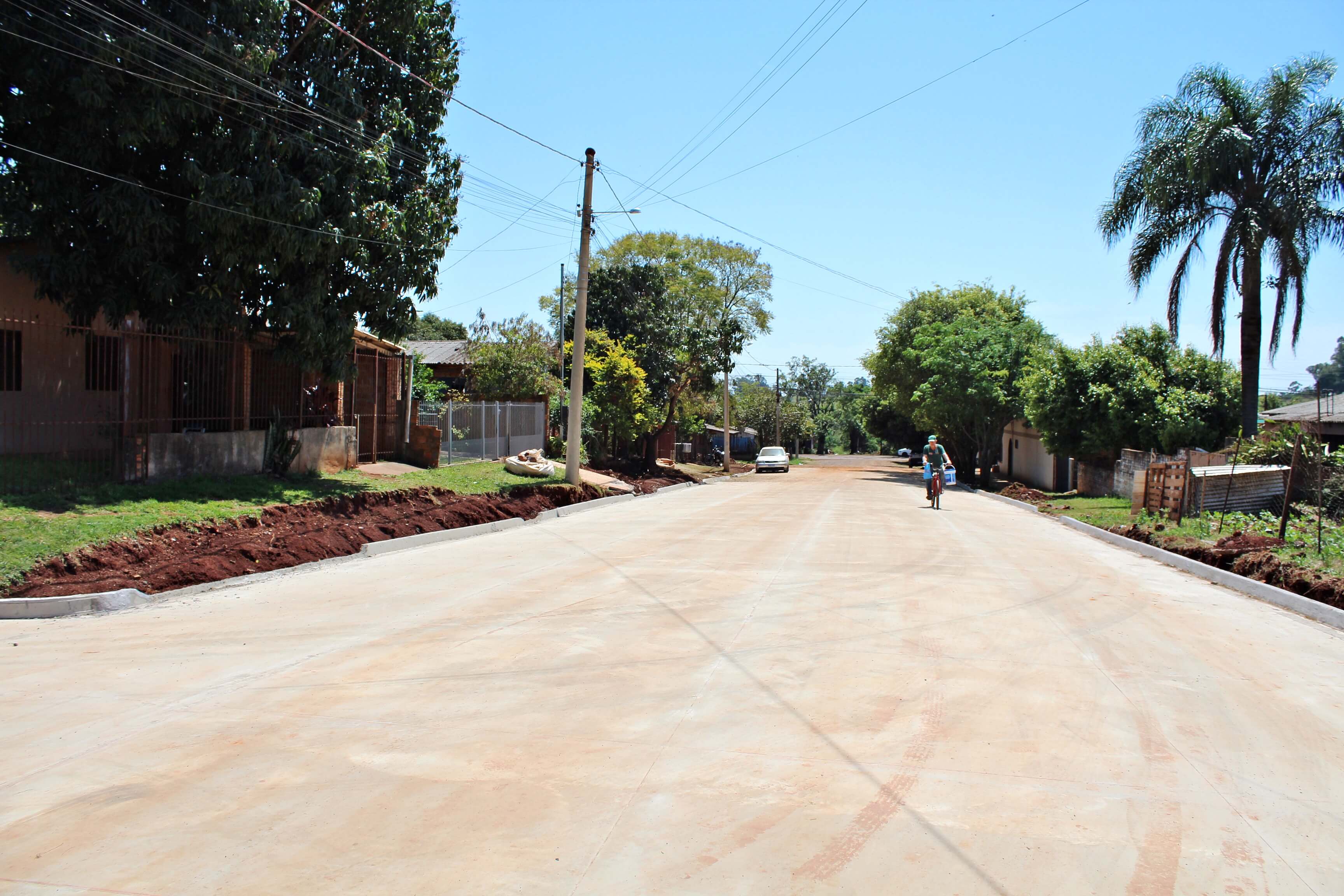 Mais oito quadras receberam pavimentação com concreto usinado   