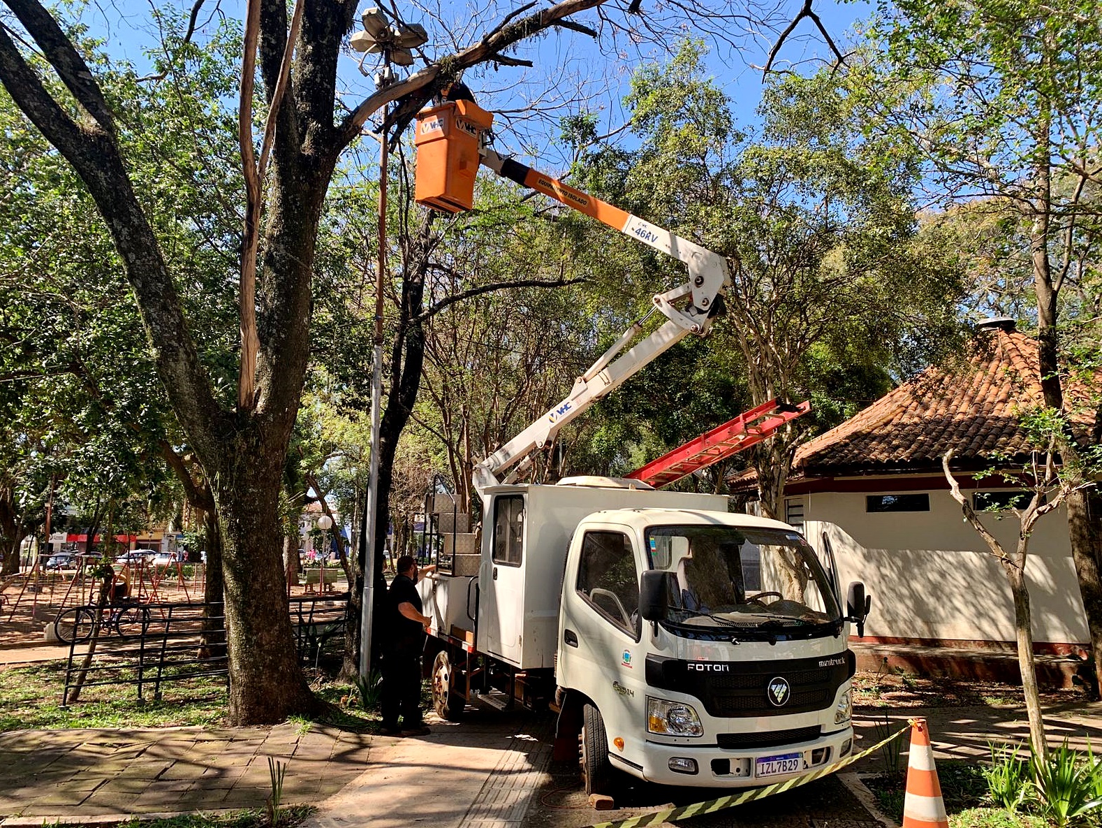 Setor de Iluminação Pública realizou 1.256 atendimentos em três meses