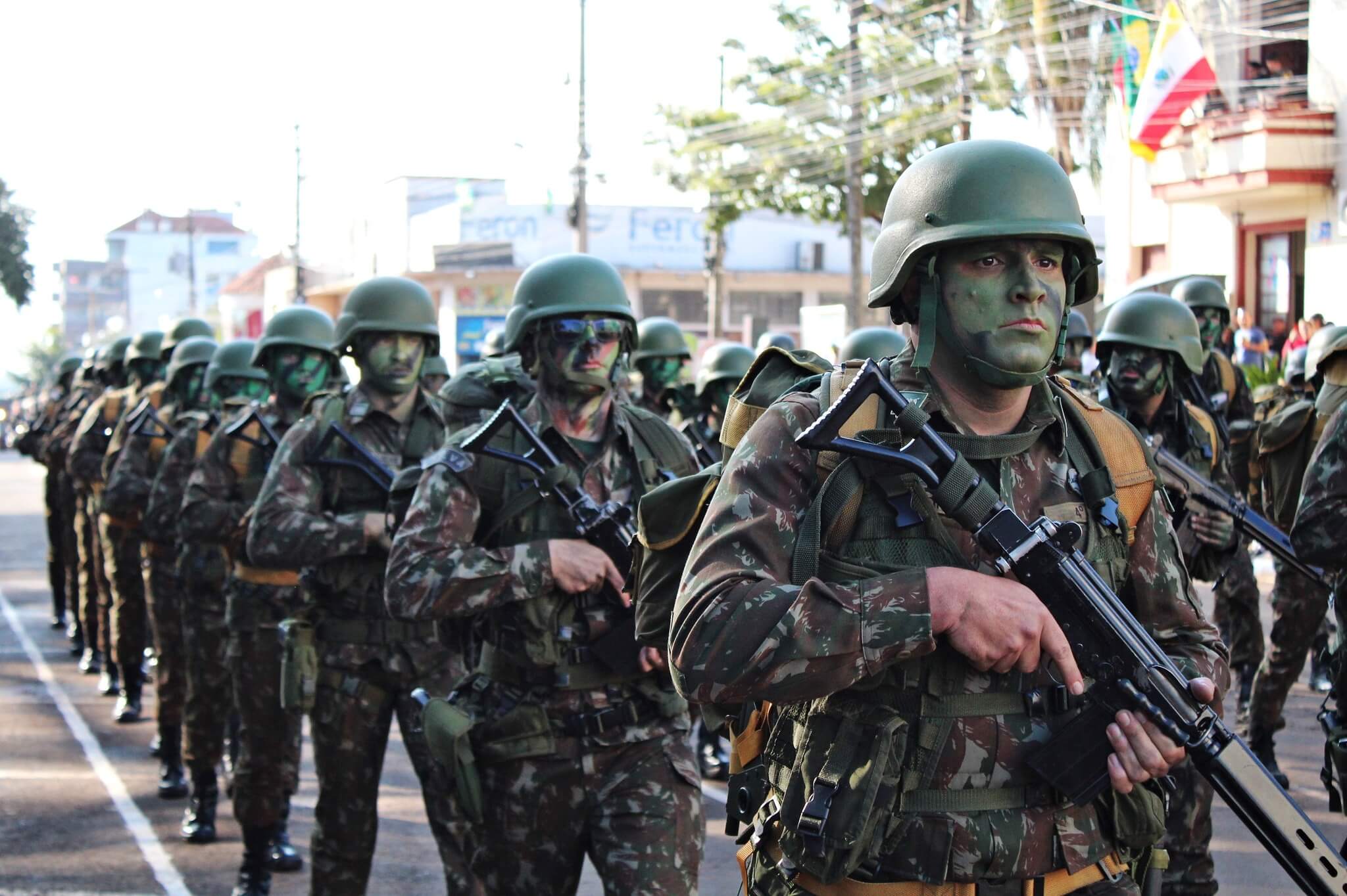 Jovens nascidos em 2005 devem realizar o alistamento militar obrigatório até sexta-feira   