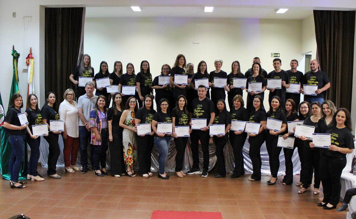 Agentes de saúde e de combate às endemias concluíram cursos técnicos do programa “Saúde com Agente” 