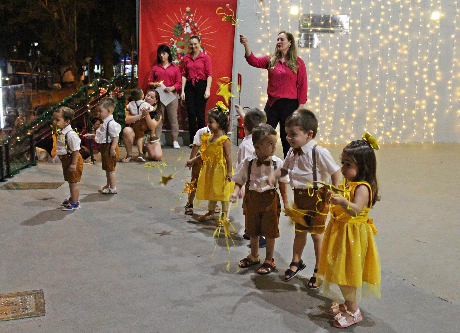 Grande público prestigiou o espetáculo “Um Sonho de Natal”, da EMEI Florinda Caetano Braga