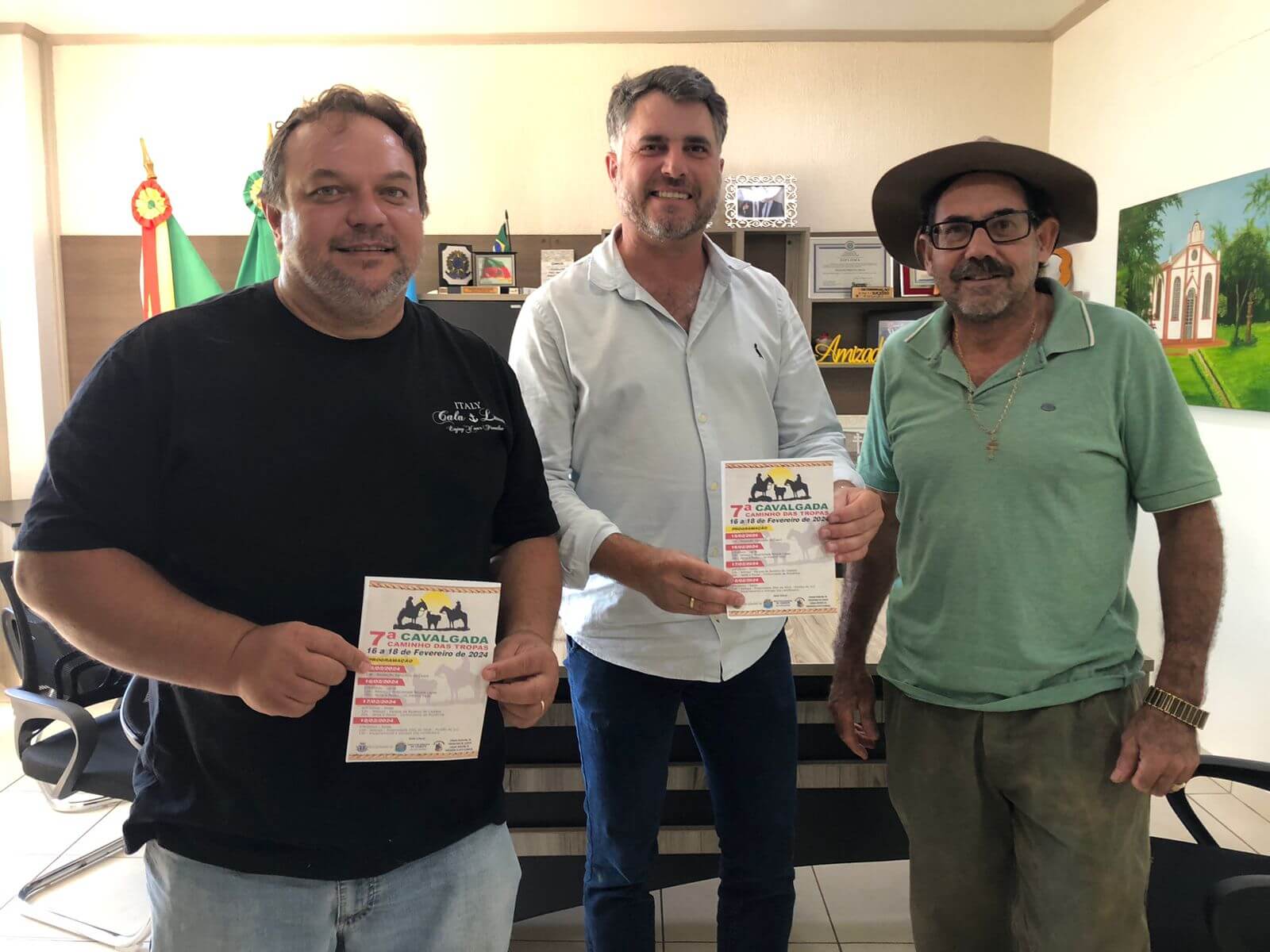 PREFEITO EM EXERCÍCIO DANIEL SEFFRIN HERTHER RECEBEU COORDENADORES DA 7ª CAVALGADA CAMINHO DAS TROPAS