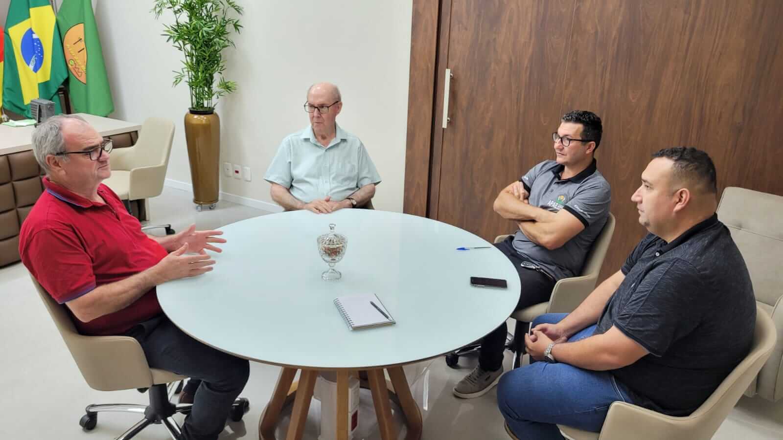 11ª FACIC PAUTOU ENCONTRO COM O PRESIDENTE DA CERMISSÕES DIAMANTINO MARQUES DOS SANTOS