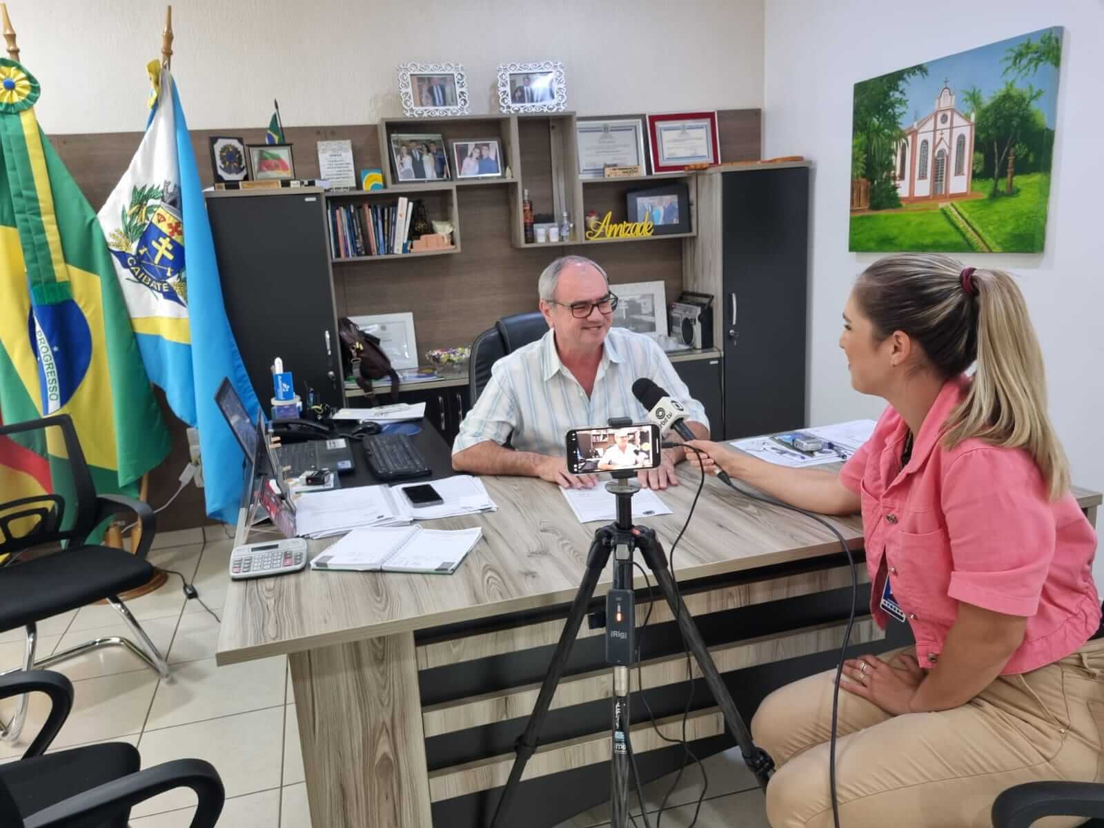 DECRETO PARA CONTER OS CASOS DE COVID-19 EM CAIBATÉ: PREFEITO AMAURI CONCEDE ENTREVISTA PARA O JORNAL DO ALMOÇO DA RBS TV