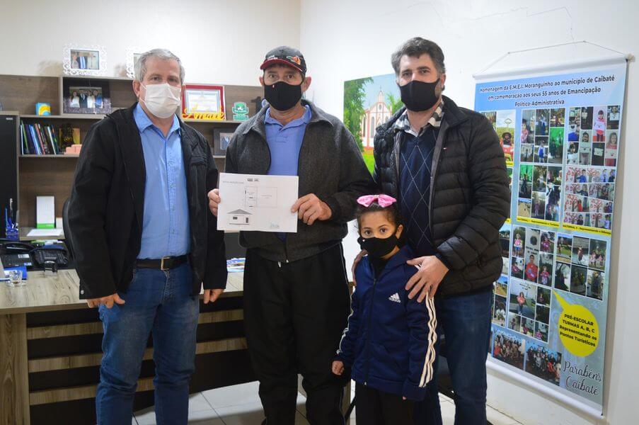 PREFEITURA AUXILIA NOS TRÂMITES PARA ABERTURA DE NOVA AGROINDÚSTRIA EM CAIBATÉ